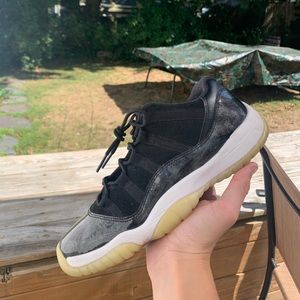 Jordan 11 Retro Low Barons Size 7
